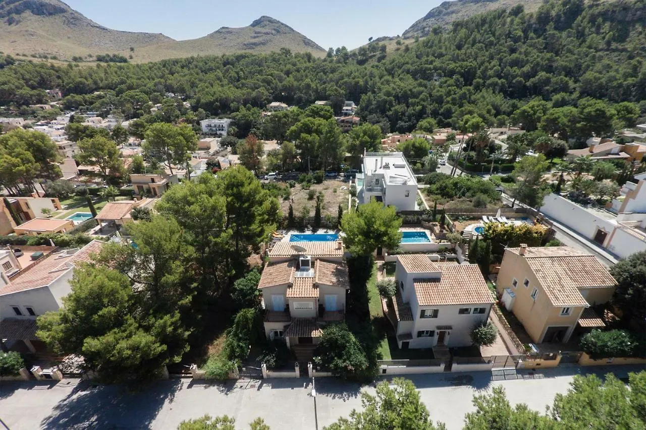 Vila El Pinar Cala de Sant Vicenc Španělsko